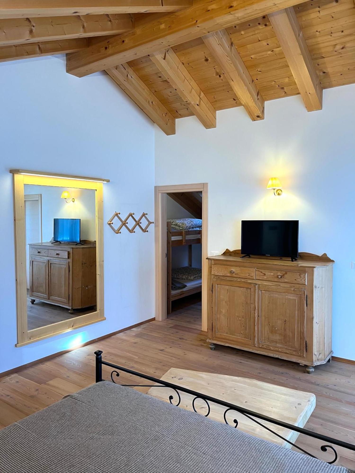 Chalet Delle Dolomiti Пьеве-ди-Кадоре Экстерьер фото